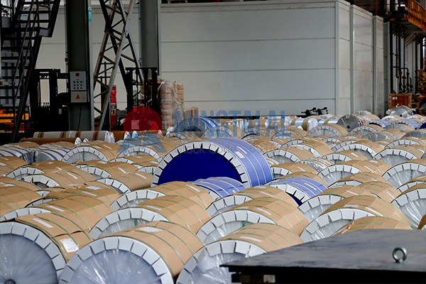 aluminum foil jumbo roll supplier